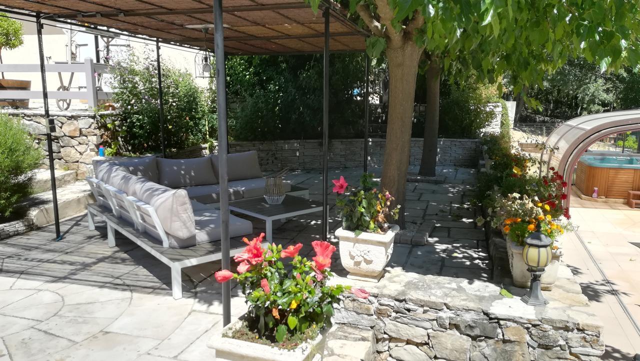 Villa Quinissole Sainte-Anastasie-sur-Issole Εξωτερικό φωτογραφία